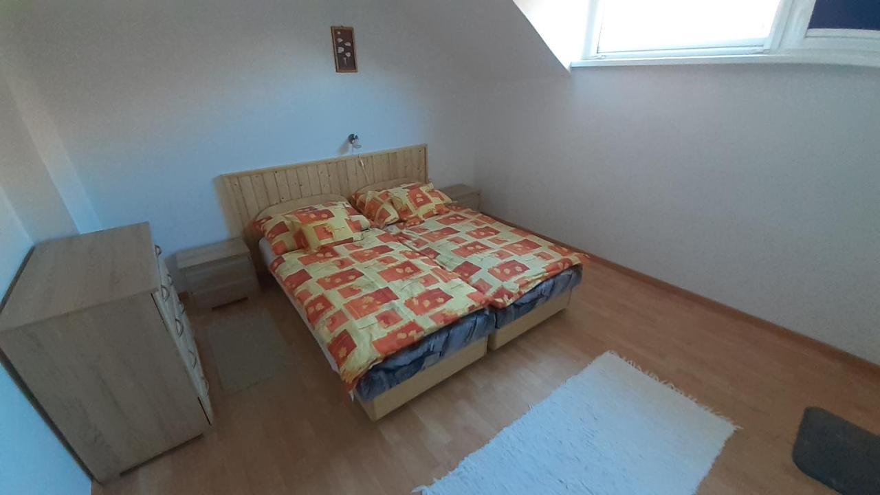Patri Apartmanhaz Keszthely Exterior photo